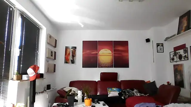 hellgirl1980 online show from 09/27/25, 11:48