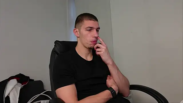 Snapshot of Ryan_Dozer chatting on 10/11/25, 05:50 Ryan Dozer online show from 10/11/25, 05:50