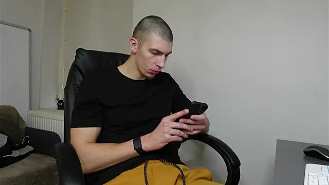 Ryan Dozer online show from 11/06/25, 08:26