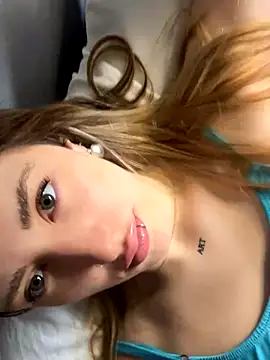 Sashailardi online show from 10/21/25, 09:48