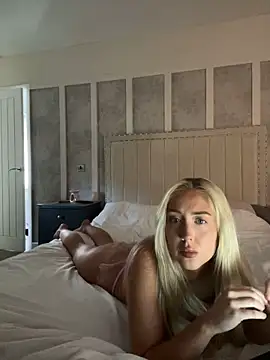 emilyhugesxo online show from 09/16/25, 03:35