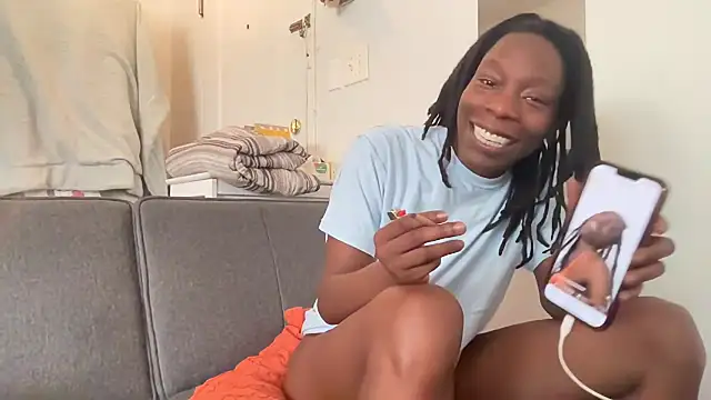 littyleesh1 online show from 09/13/25, 03:56