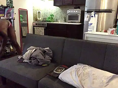 littyleesh1 online show from 07/04/26, 06:25