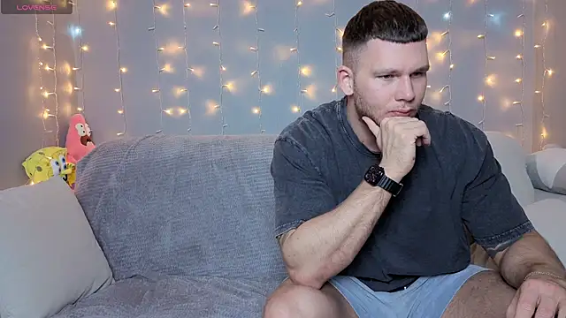 SheldonAndKaren online show from 12/14/25, 06:56