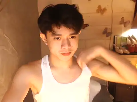 Snapshot of NautyBoyBrazeen_143 chatting on 03/18/26, 01:14 NautyBoyBrazeen 143 online show from 03/18/26, 01:14