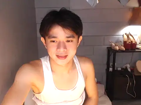 Snapshot of NautyBoyBrazeen_143 chatting on 03/29/26, 11:43 NautyBoyBrazeen 143 online show from 03/29/26, 11:43