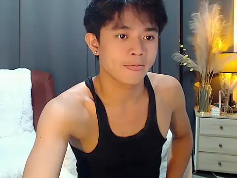 Snapshot of NautyBoyBrazeen_143 chatting on 04/08/26, 03:45 NautyBoyBrazeen 143 online show from 04/08/26, 03:45