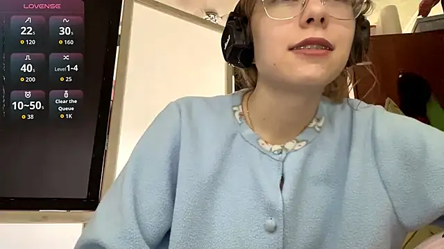 Snapshot of LouieRutt chatting on 09/12/25, 09:31 LouieRutt online show from 09/12/25, 09:31