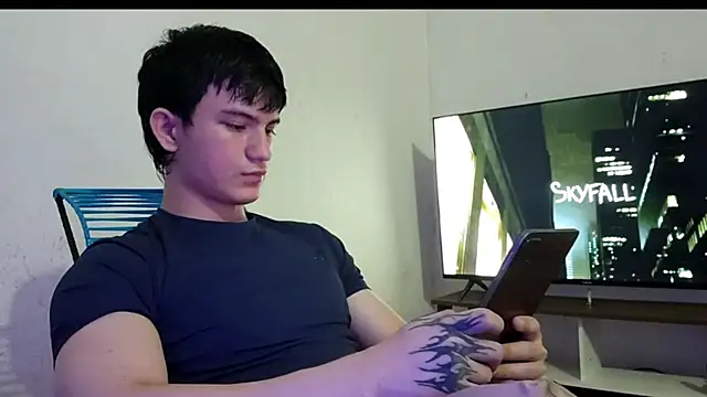 ErickWalton online show from 11/30/25, 05:22