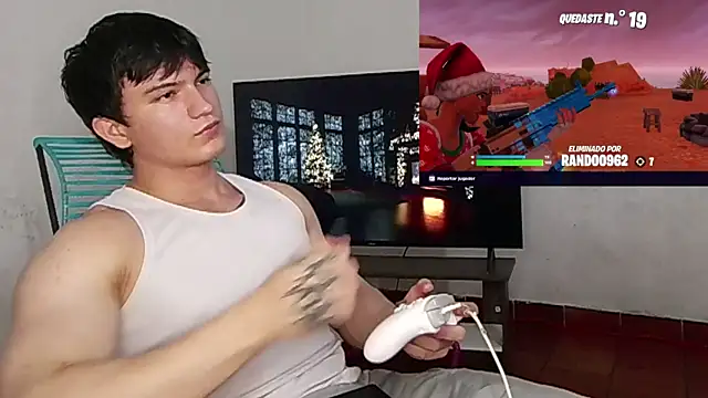 Snapshot of ErickWalton chatting on 12/20/25, 05:36 ErickWalton online show from 12/20/25, 05:36