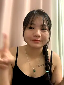 Emlyly-18 online show from 09/09/25, 02:11