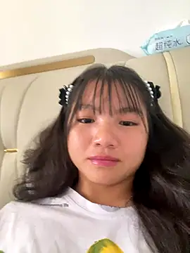 Emlyly-18 online show from 09/12/25, 05:51