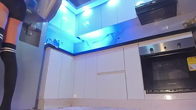 Nikkita Dragon online show from 09/28/25, 10:04