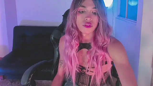 Nikkita Dragon online show from 11/14/25, 01:59