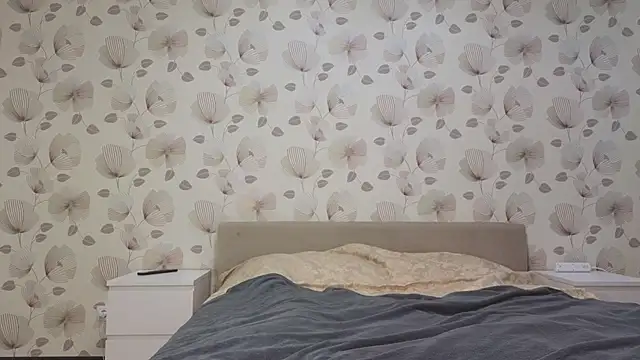 Annabel theMoon online show from 11/21/25, 04:00