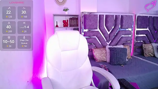 Eva Walker  online show from 09/12/25, 06:13