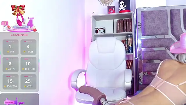 Eva Walker  online show from 11/22/25, 06:01