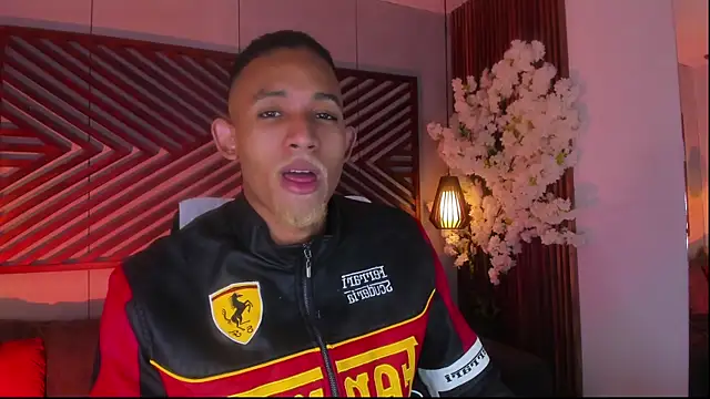 Snapshot of B_Wild chatting on 10/04/25, 04:43 B Wild online show from 10/04/25, 04:43