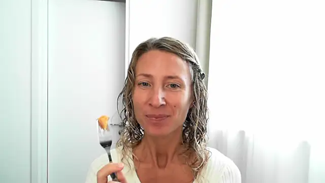 Paevoa online show from 11/18/25, 09:58