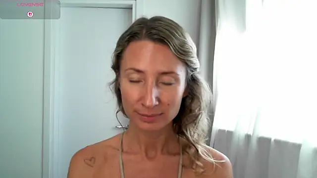 Paevoa online show from 11/28/25, 09:01