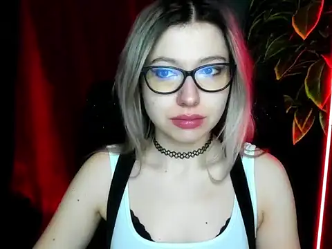 Snapshot of loveHeidi chatting on 02/23/26, 05:16 loveHeidi online show from 02/23/26, 05:16