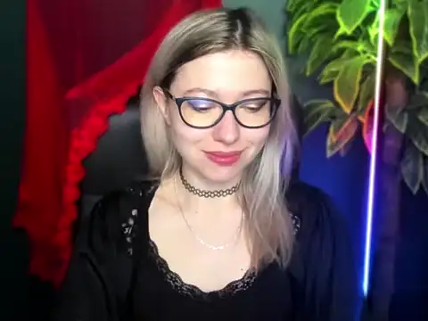 Snapshot of loveHeidi chatting on 03/24/26, 05:34 loveHeidi online show from 03/24/26, 05:34