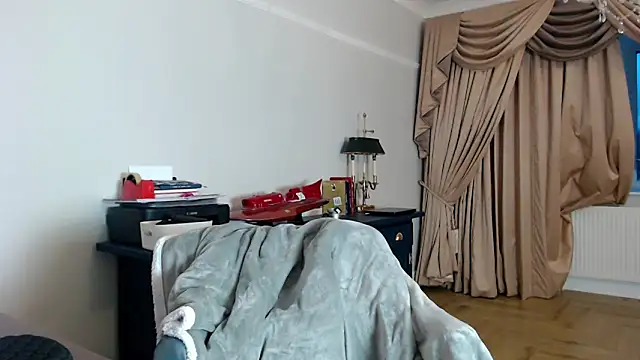 Snapshot of ashleyjaymes chatting on 02/20/26, 05:46 ashleyjaymes online show from 02/20/26, 05:46