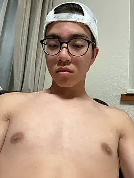 Snapshot of gagsjj chatting on 09/30/25, 04:45 gagsjj online show from 09/30/25, 04:45