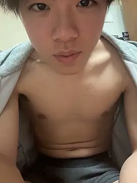 Snapshot of gagsjj chatting on 03/07/26, 03:31 gagsjj online show from 03/07/26, 03:31