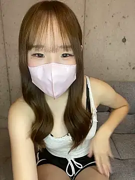 maika 3 online show from 10/22/25, 04:35