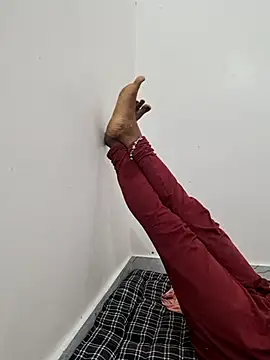 Snapshot of Rashmi_Pathak chatting on 09/18/25, 10:06 Rashmi Pathak online show from 09/18/25, 10:06