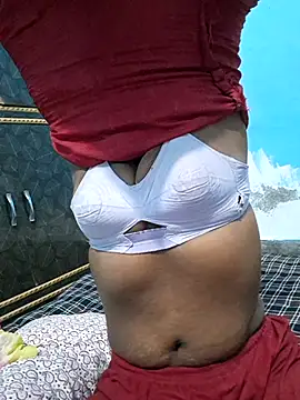 Snapshot of Rashmi_Pathak chatting on 10/06/25, 02:36 Rashmi Pathak online show from 10/06/25, 02:36