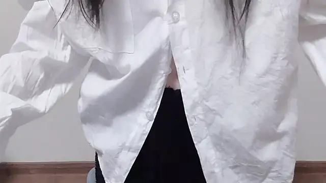 Queen ww online show from 11/23/25, 02:17