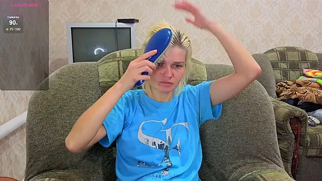 SaraSnow  online show from 12/16/25, 06:35