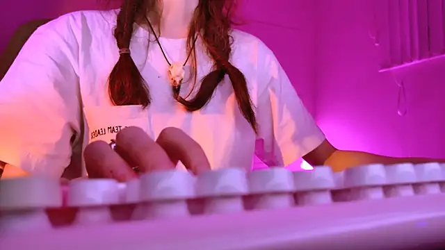 Yoka paradoXXX online show from 12/05/25, 05:16