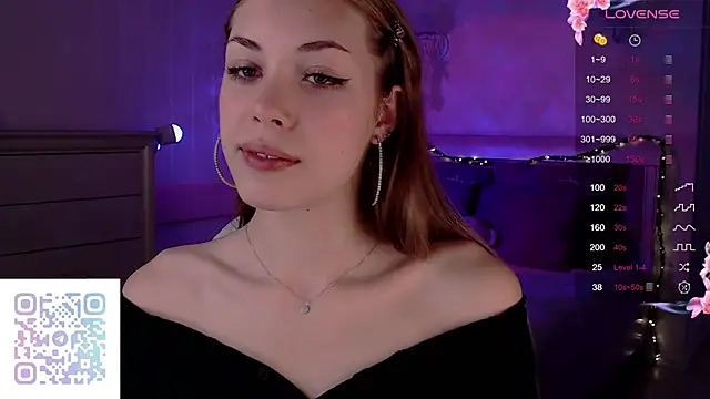 Snapshot of Leila_Vanilla chatting on 10/03/25, 04:04 Leila Vanilla online show from 10/03/25, 04:04