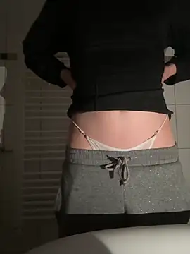 Jamilo young online show from 10/01/25, 10:38