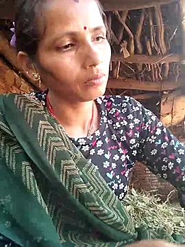 Snapshot of KIRTI12_HOT chatting on 10/02/25, 06:31 KIRTI12 HOT online show from 10/02/25, 06:31