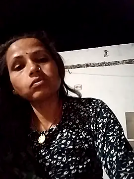 Snapshot of KIRTI12_HOT chatting on 10/08/25, 02:25 KIRTI12 HOT online show from 10/08/25, 02:25