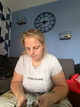 Dolliejayxx online show from 10/23/25, 11:20
