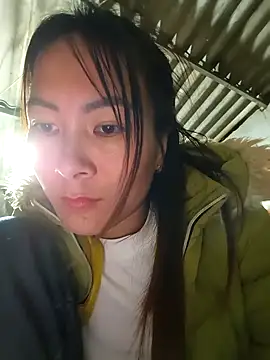 Yumyum kiw online show from 11/19/25, 01:00