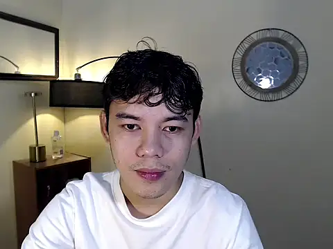 keirflorianxx online show from 09/17/25, 11:23