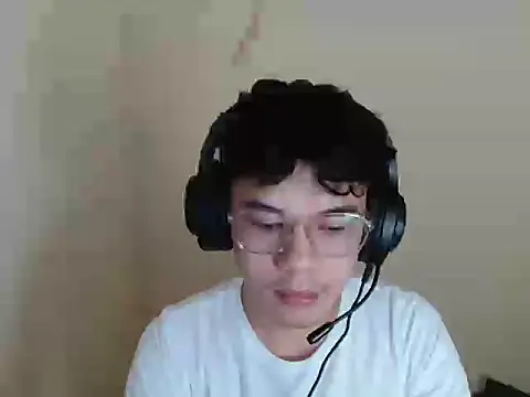 keirflorianxx online show from 09/18/25, 02:30