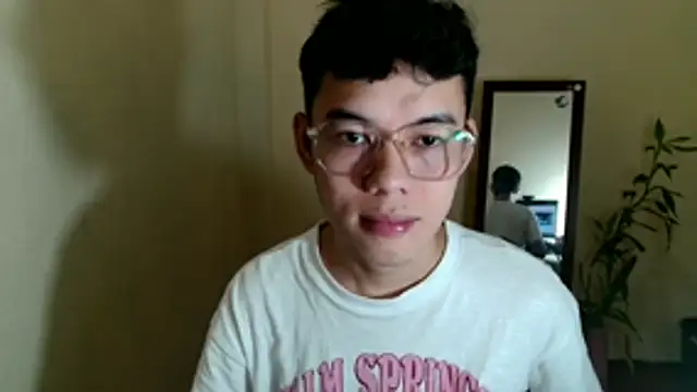 keirflorianxx online show from 10/24/25, 11:56
