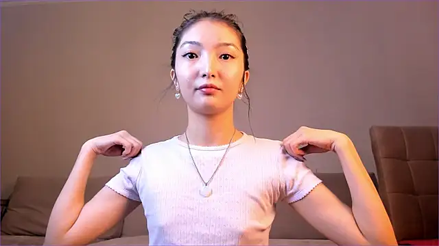 nooniemoon online show from 10/05/25, 08:34