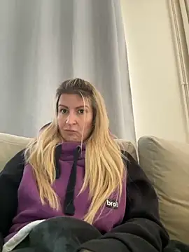 DesireDaisy online show from 09/16/25, 10:05