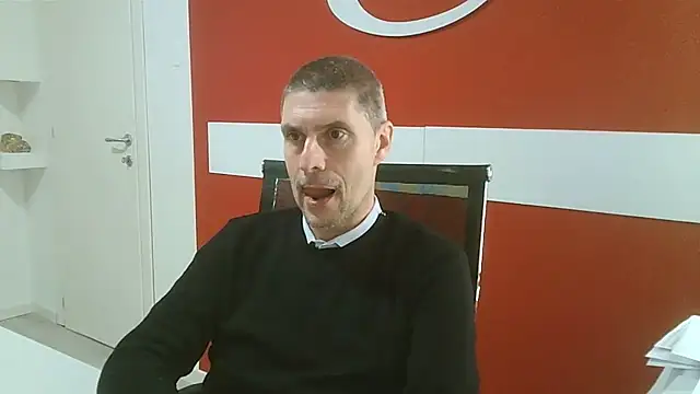 max79ve31 online show from 03/09/26, 12:42
