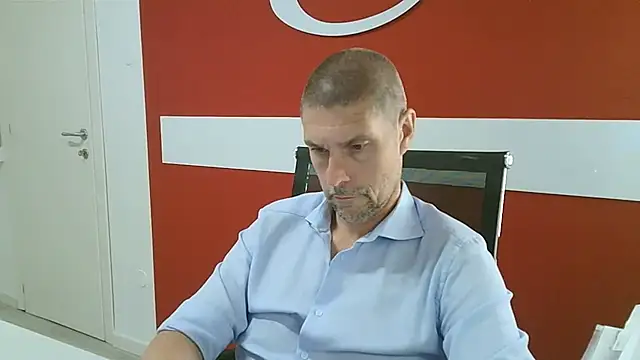 Snapshot of max79ve31 chatting on 07/08/26, 11:58 max79ve31 online show from 07/08/26, 11:58