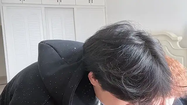 Snapshot of jiaqi-Handsome chatting on 12/14/25, 06:52 jiaqi-Handsome online show from 12/14/25, 06:52