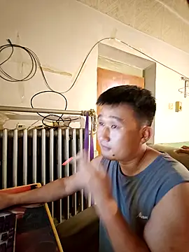 Snapshot of Fengbaby-555 chatting on 09/12/25, 10:04 Fengbaby-555 online show from 09/12/25, 10:04